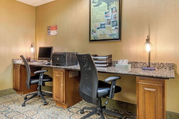 comfort suites gastonia charlotte