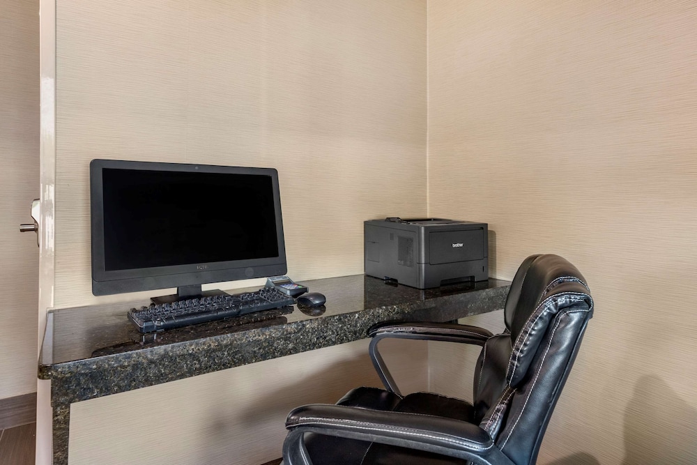 comfort suites grandville grand rapids sw