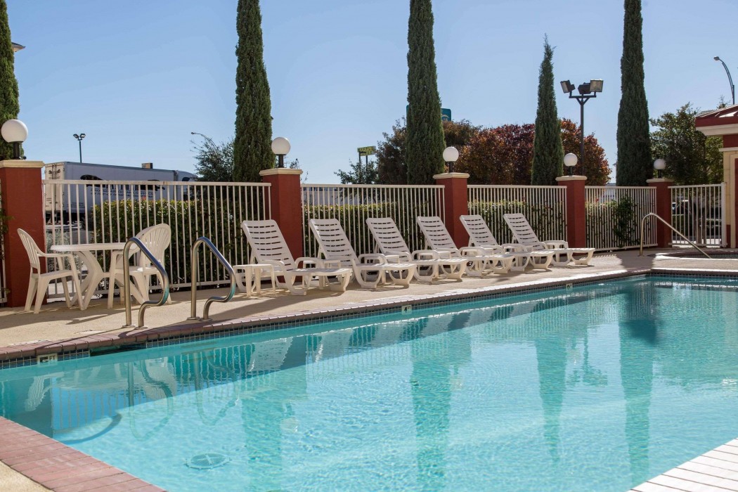 comfort suites fort worth north fossil creek