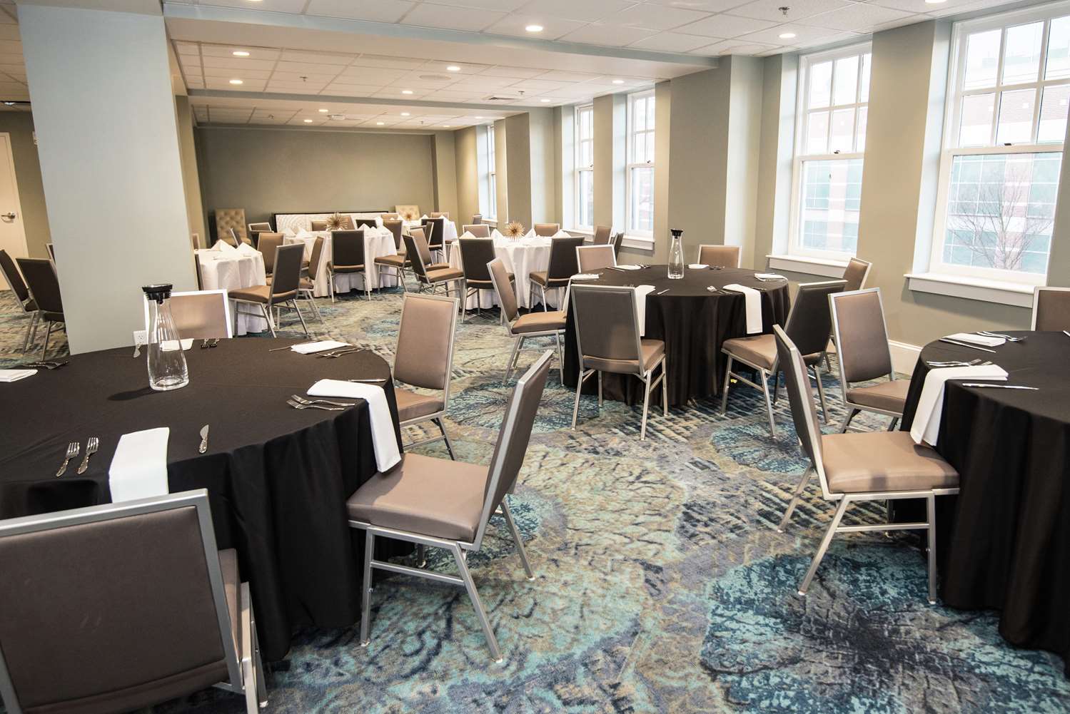 redmont hotel birmingham curio collection by hilton