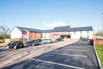 premier inn haverfordwest north a40