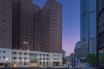 doubletree by hilton hotel and suites pittsburgh downtown