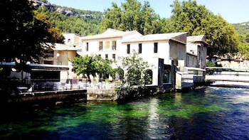 fontaine de vaucluse