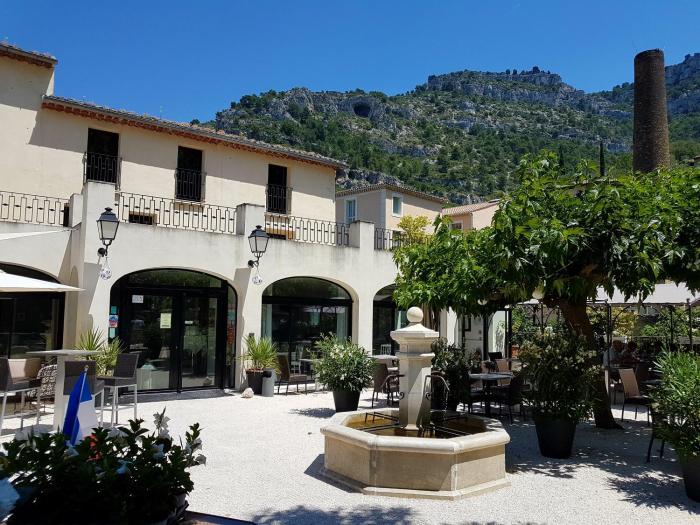 fontaine de vaucluse