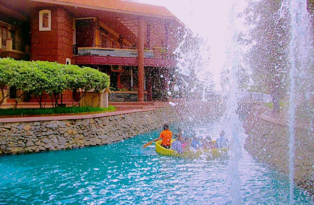 hudson resort villa and spa