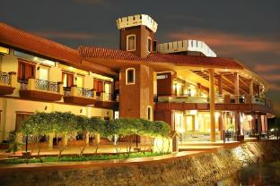 hudson resort villa and spa