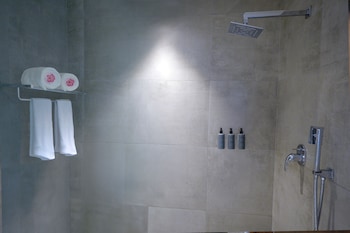 hudson resort villa and spa