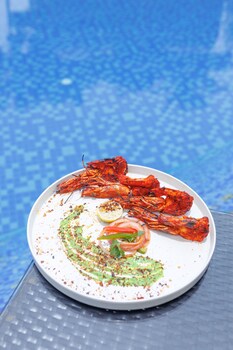 hudson resort villa and spa