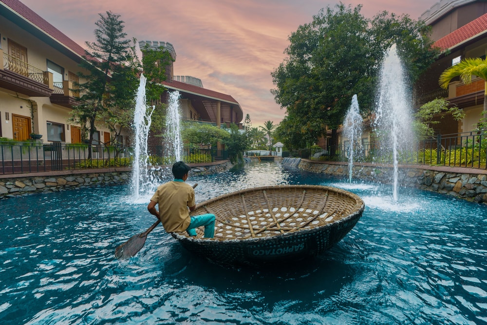 hudson resort villa and spa