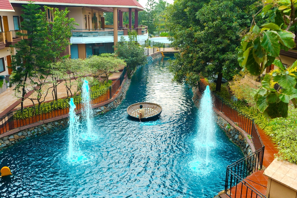 hudson resort villa and spa