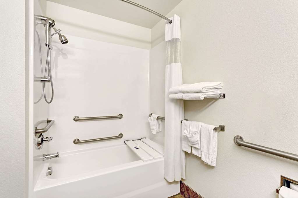 microtel inn and suites by wyndham cheyenne
