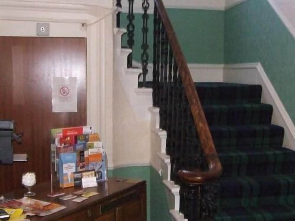 hillside hotel and restaurant