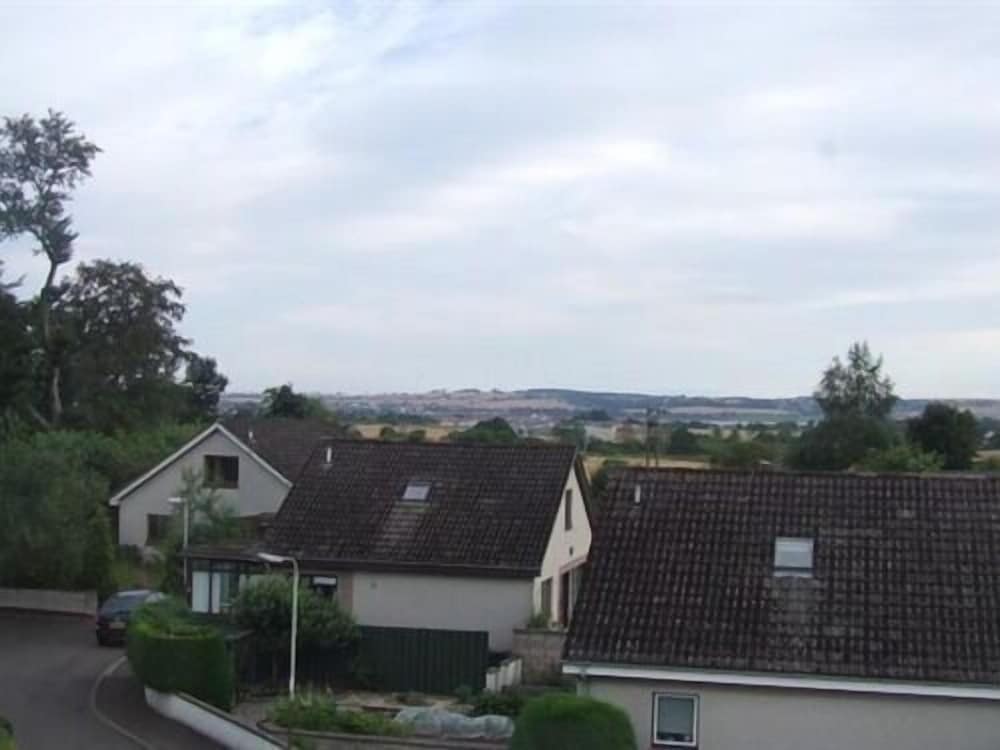 hillside hotel and restaurant