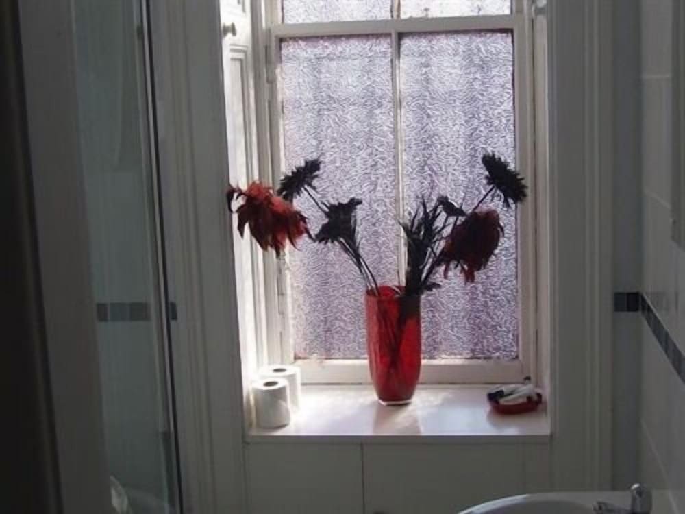 hillside hotel and restaurant