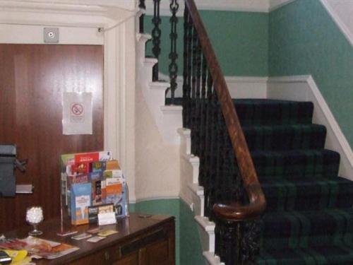 hillside hotel and restaurant