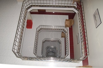 hotel de crystal crown