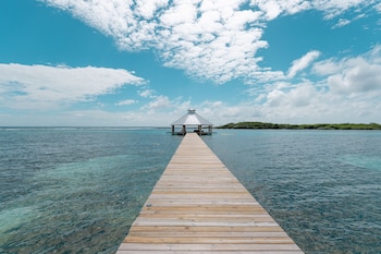 Barefoot Cay Resort,Crawfish Rock>>Brick Bay,4 star