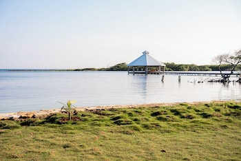 Barefoot Cay Resort,Crawfish Rock>>Brick Bay,4 star