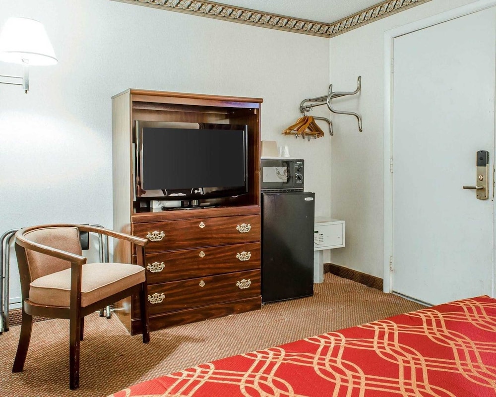 econo lodge frackville