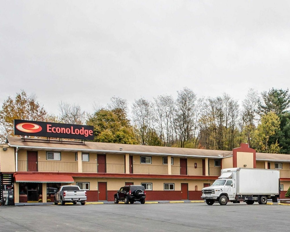econo lodge frackville
