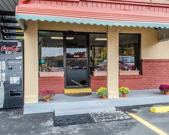 Econo Lodge Frackville,Hazleton>>Frackville,2 star