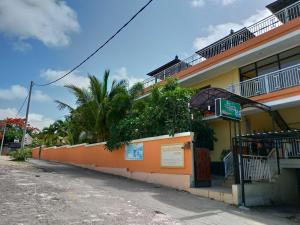 balangan paradise hostel and restaurant