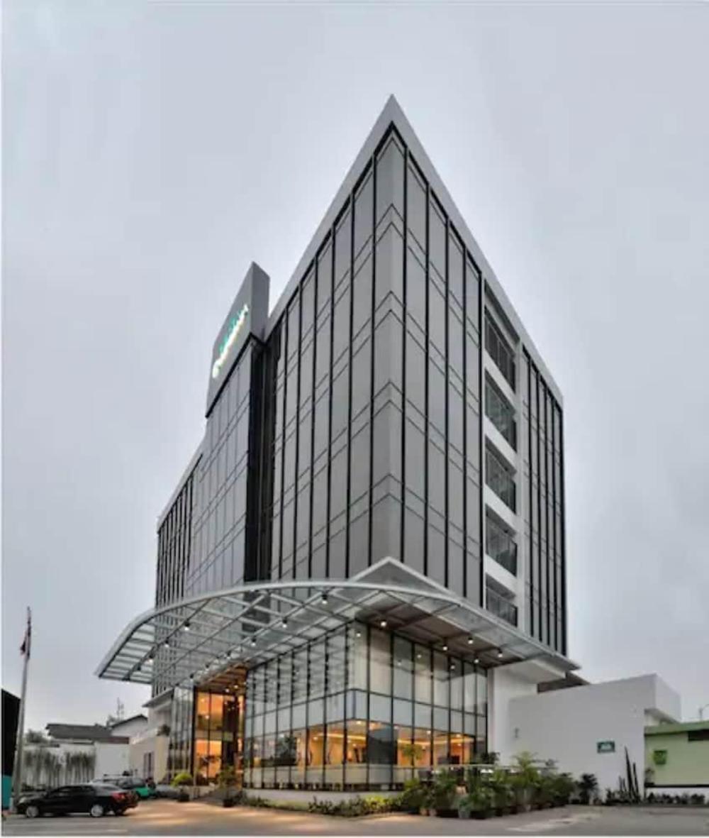 hotel california bandung