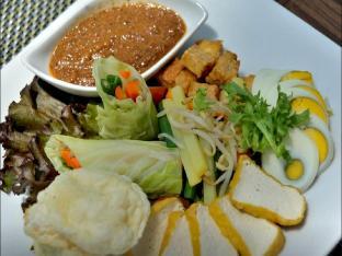 hotel california bandung