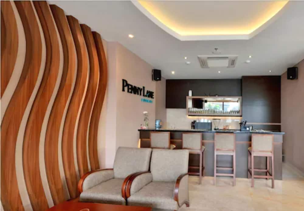 hotel california bandung