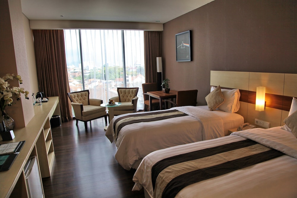 hotel california bandung