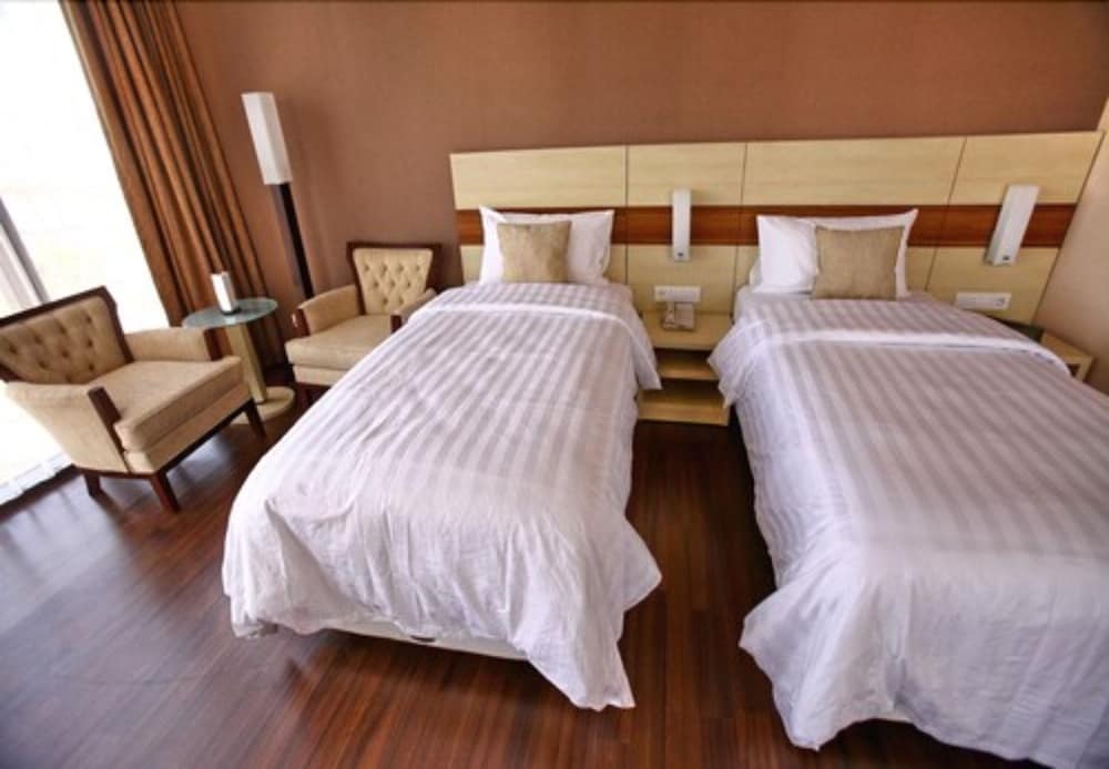 hotel california bandung