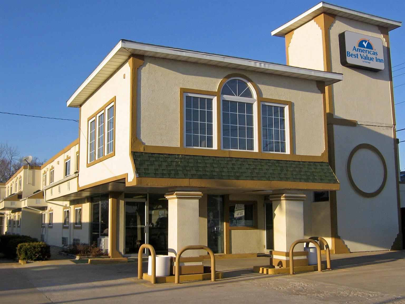Americas Best Value Inn Macomb,Illinois>>Colchester,2 star