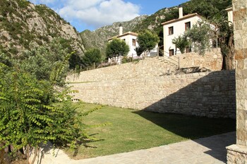 piges hotel at acheron springs