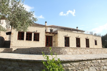 piges hotel at acheron springs