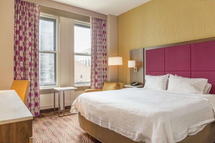 hampton inn majestic chicago theatre district