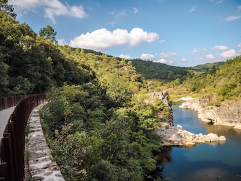 contact hotel le bois sauvage