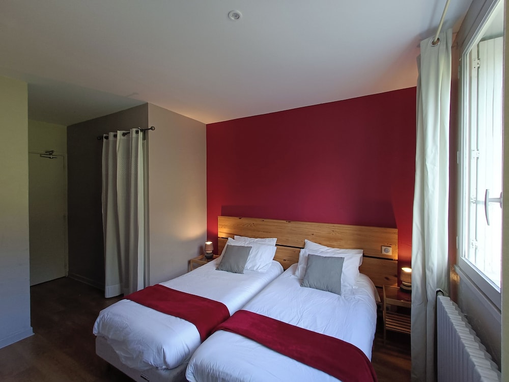 contact hotel le bois sauvage