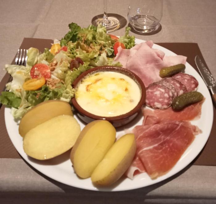 contact hotel le bois sauvage