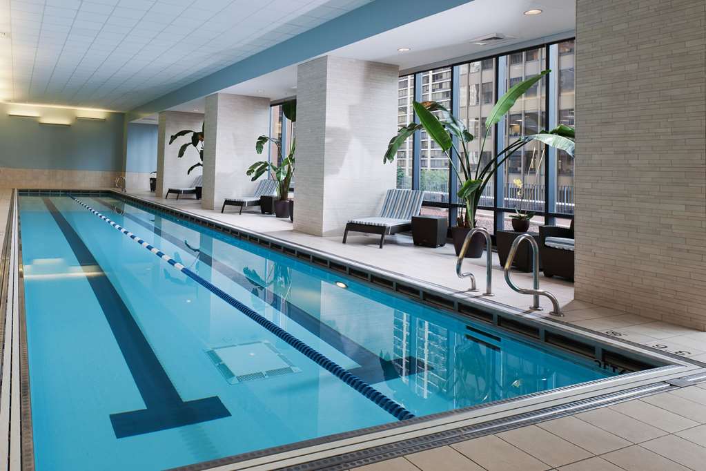 radisson blu aqua hotel chicago