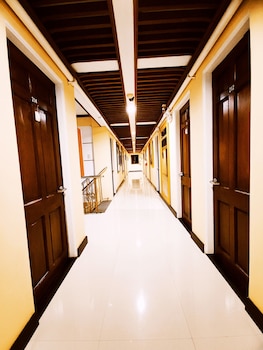 Spring Plaza Hotel,Calabarzon>>Bacoor City,3 star