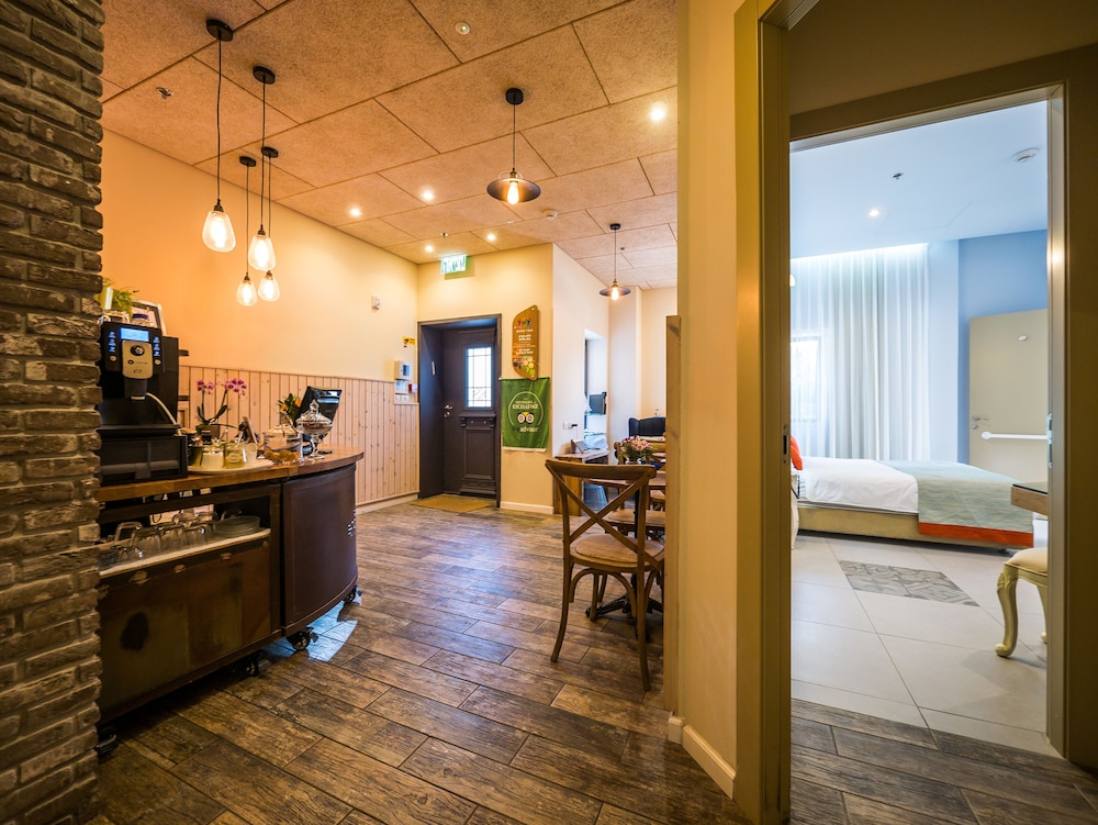 bat galim boutique hotel