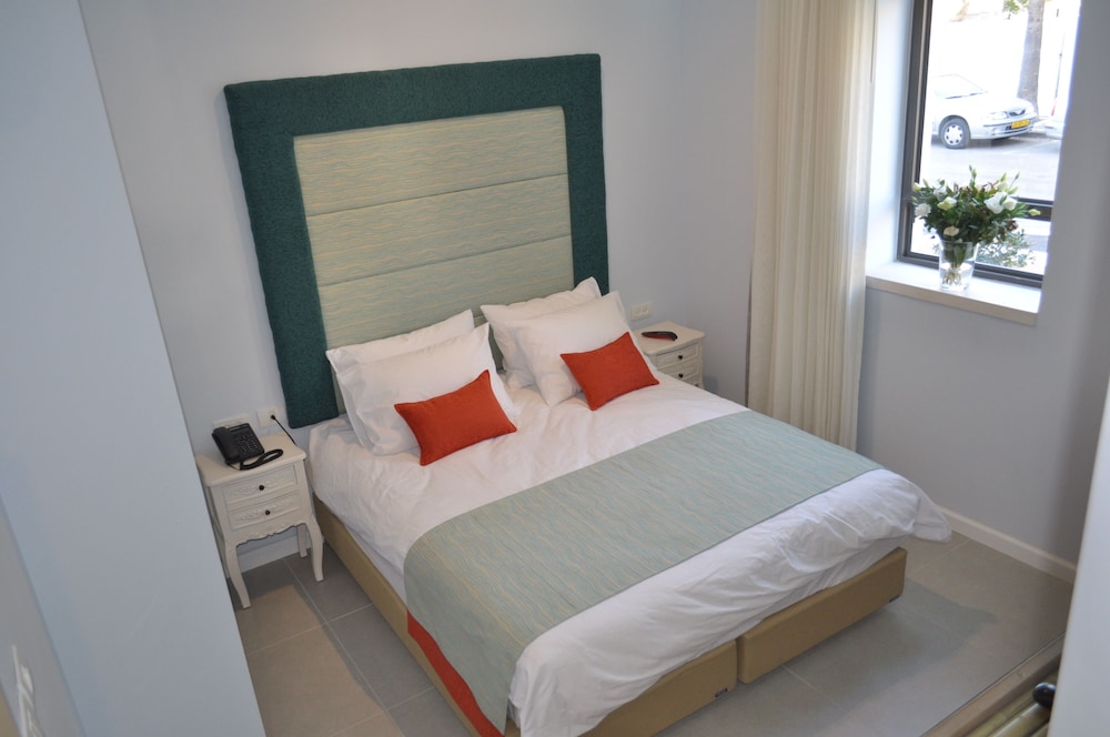 bat galim boutique hotel