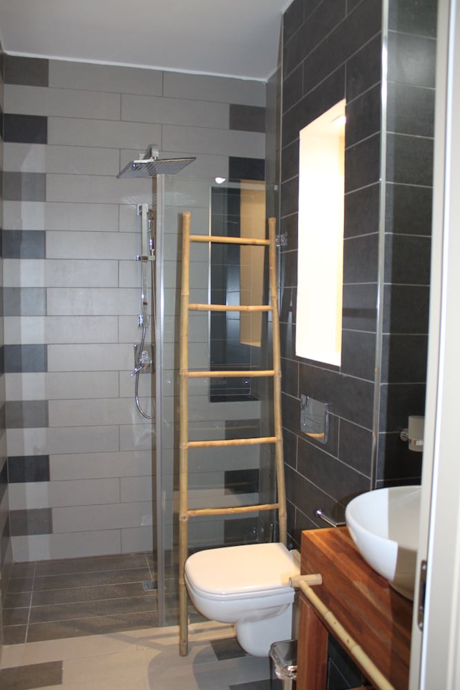 bat galim boutique hotel