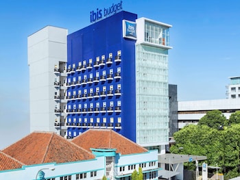 The Suddha Asia Afrika Bandung,Jl. Asia Afrika No 128,3 star