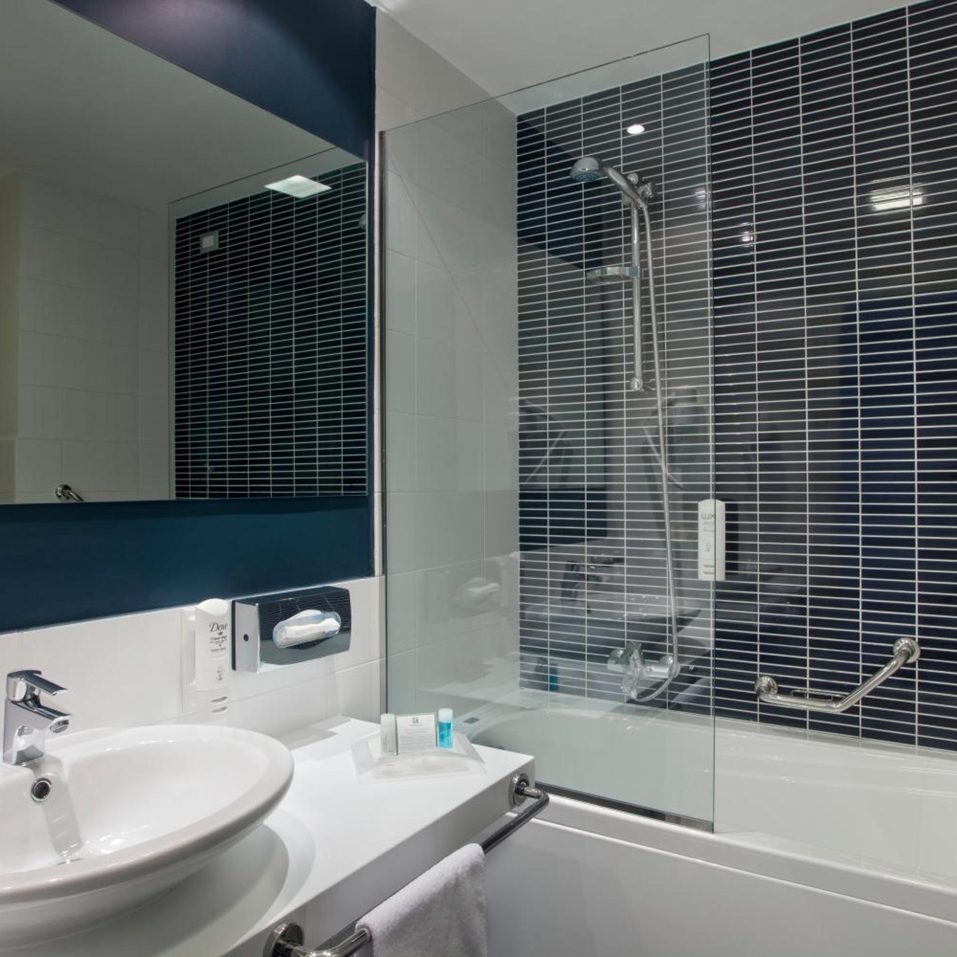 holiday inn milan nord zara by ihg
