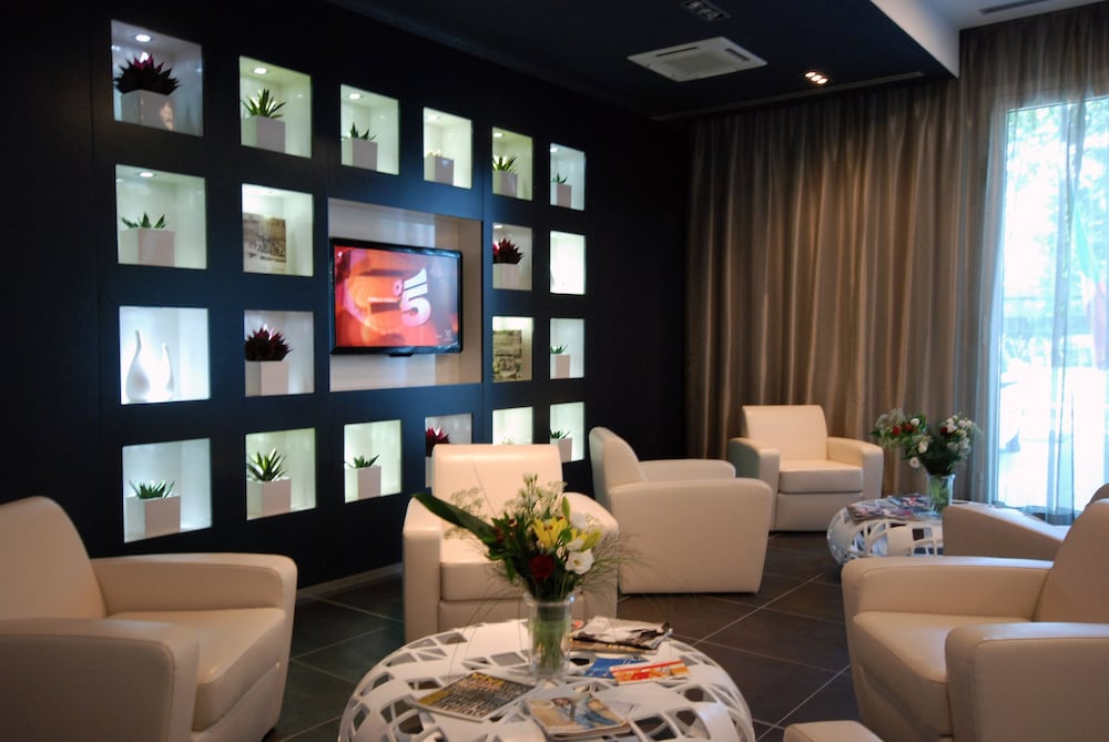 holiday inn milan nord zara by ihg