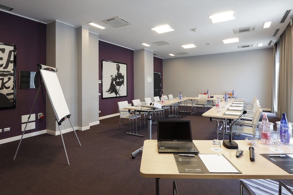 holiday inn milan nord zara by ihg