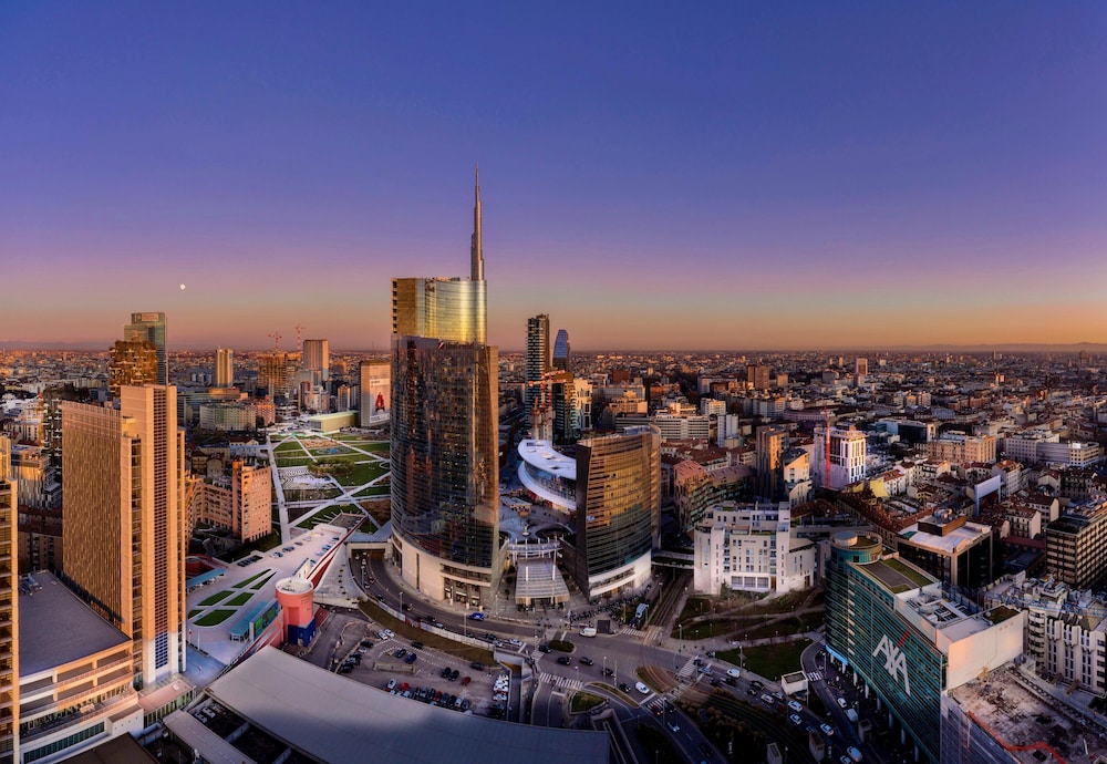 holiday inn milan nord zara by ihg