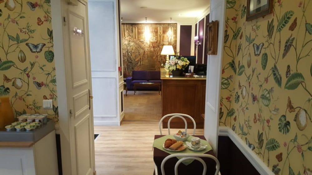 hotel des arts cite bergere