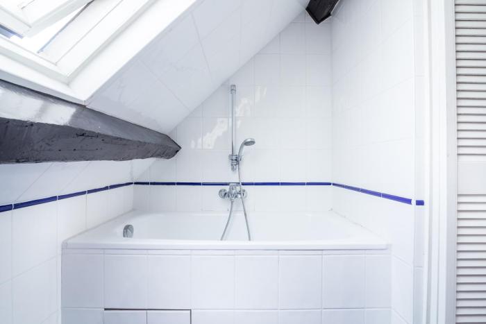 hotel des arts cite bergere